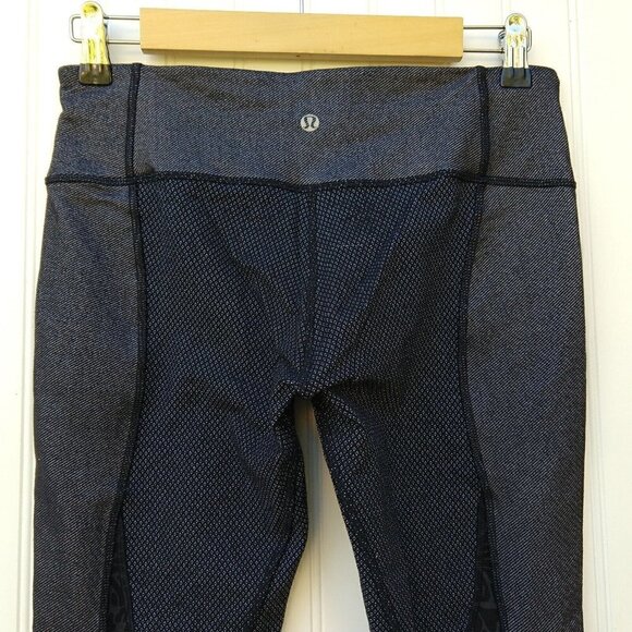Lululemon Run Around (?) Crop Leggings Size 8 Gray Black Mixed Media Print - Picture 6 of 9